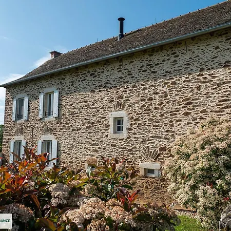 בית נופש Du Landas *