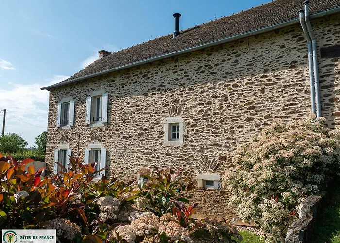 בית נופש Du Landas *