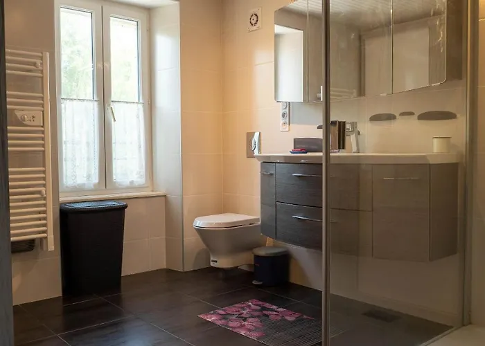 בית נופש Du Landas *