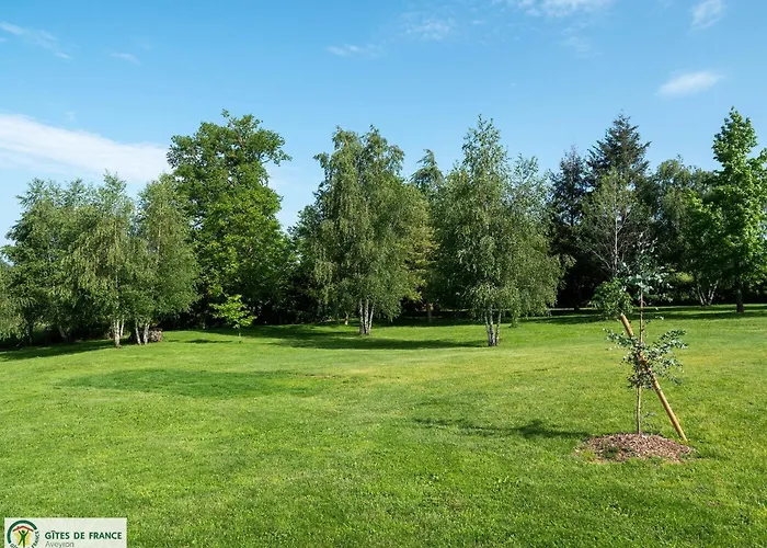 בית נופש Du Landas *